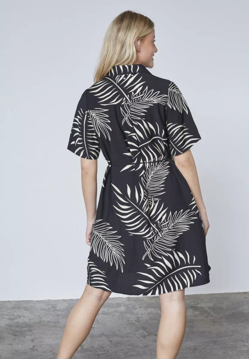 SISTERS POINT Emsa Dress - Black Leaf