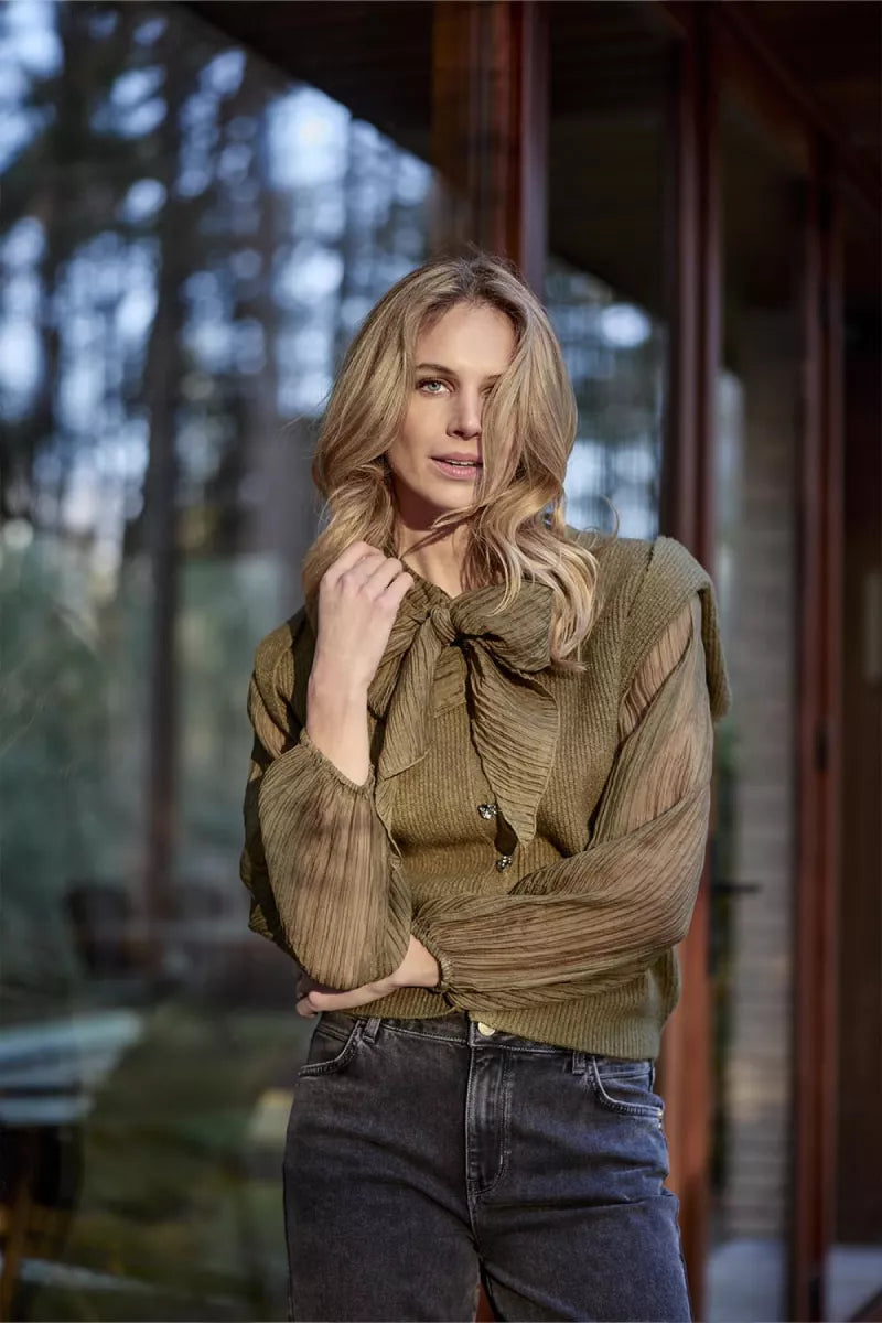 TRAMONTANA Bow Detailed Top - Moss