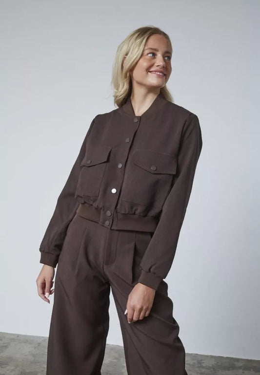 SISTERS POINT Garwin Jacket - D. Chocolate