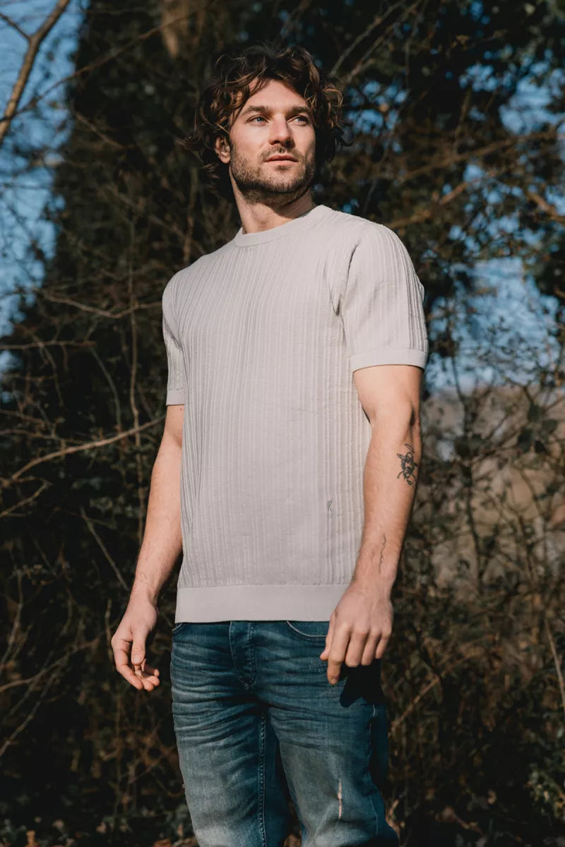 KULTIVATE Ts Vertical - Metal