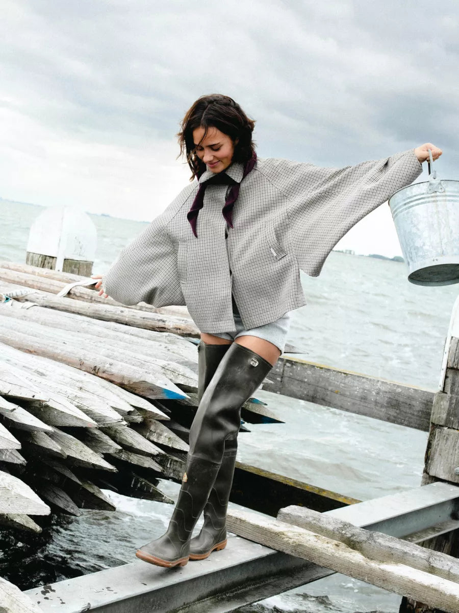 CATWALK JUNKIE Check Cape Jacket