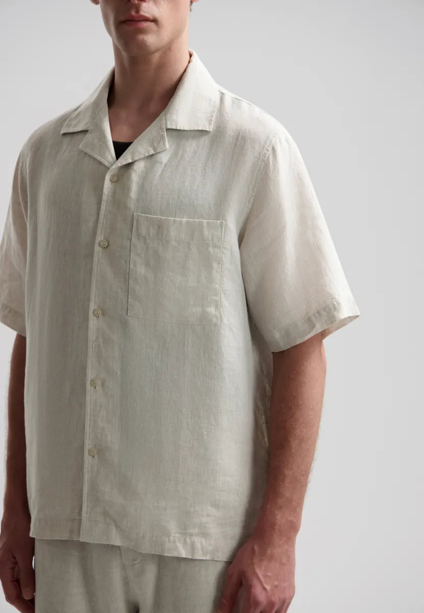 DSTREZZED Hero Resort Shirt
