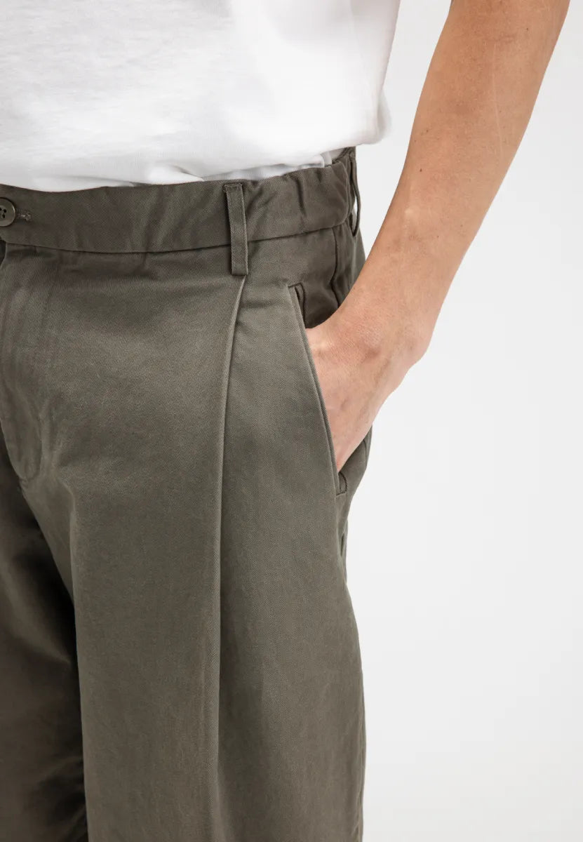 BUTCHER OF BLUE Naval Loose Chino