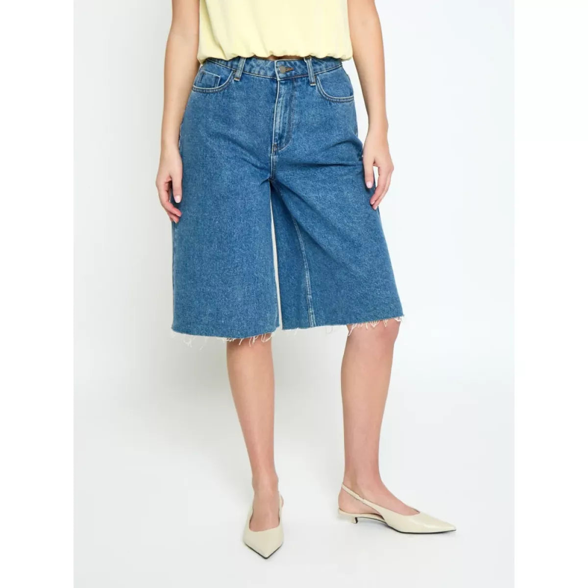 MINUS Kaddi Bermuda Shorts