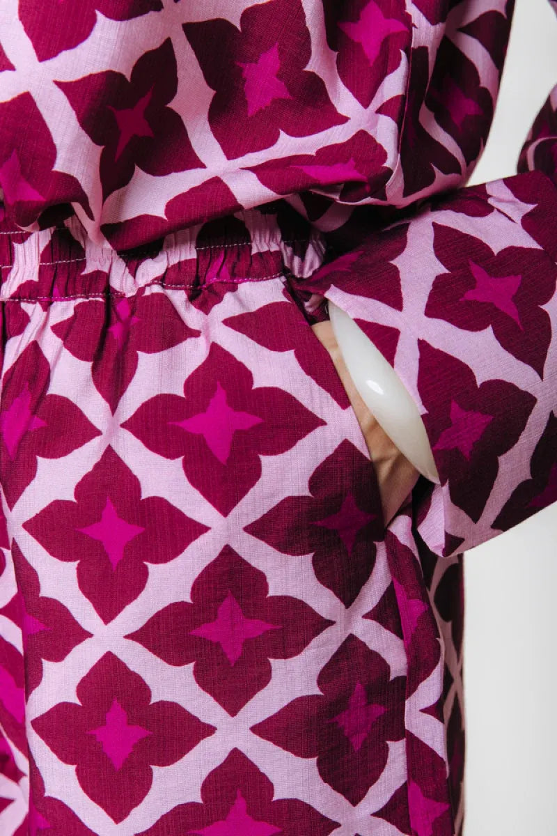 COLORFUL REBEL Linny Geo Shorts