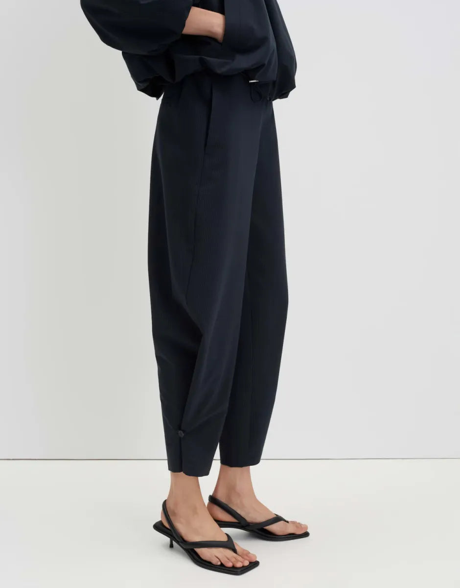 SOMEDAY Charlie Curved Pinstripe Barrel Pants