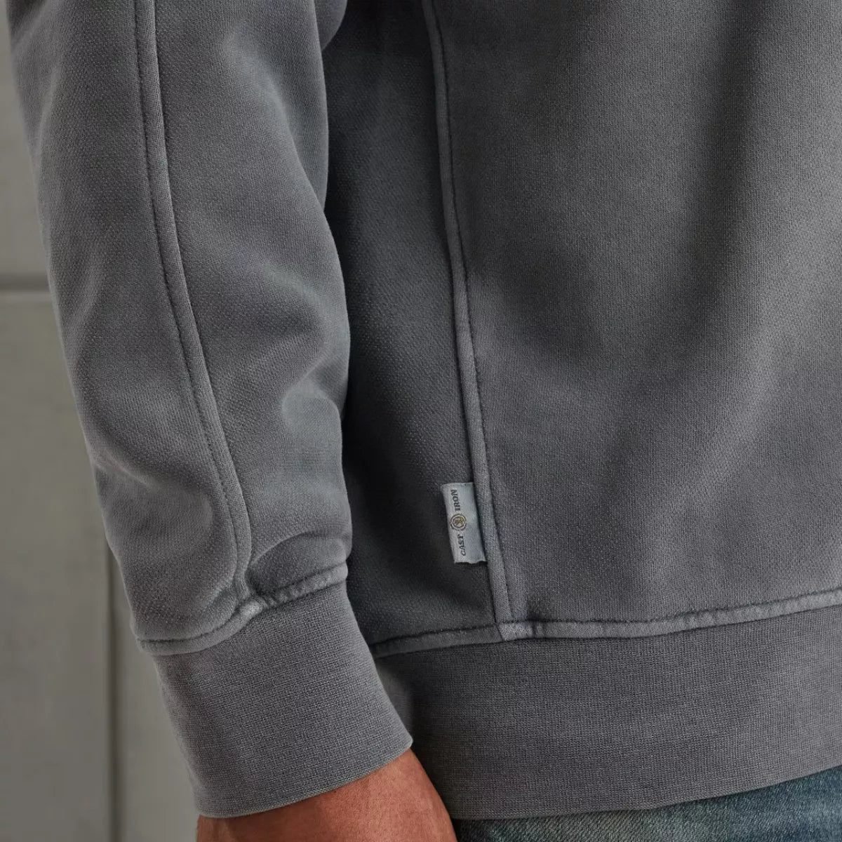 CAST IRON Long sleeve r-neck relaxed fit swe - DIVERSEN