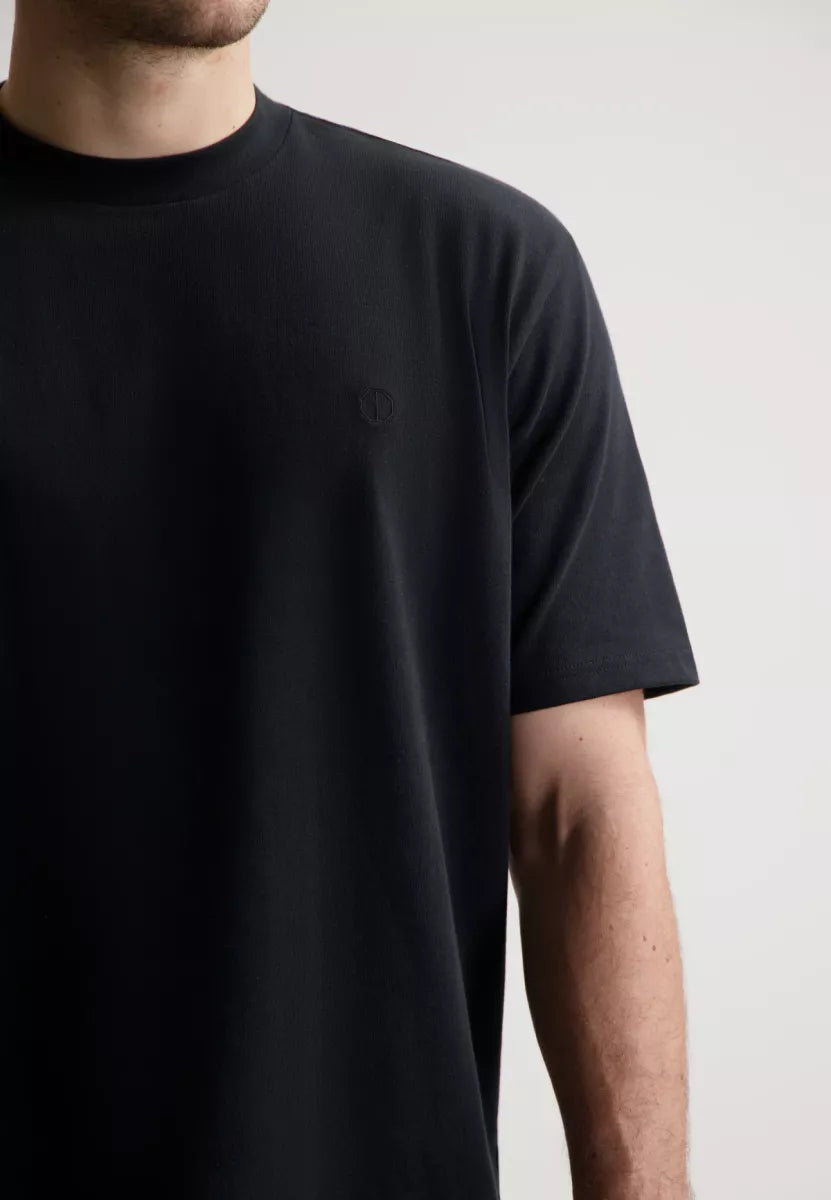 DSTREZZED Collin tee - ZWART