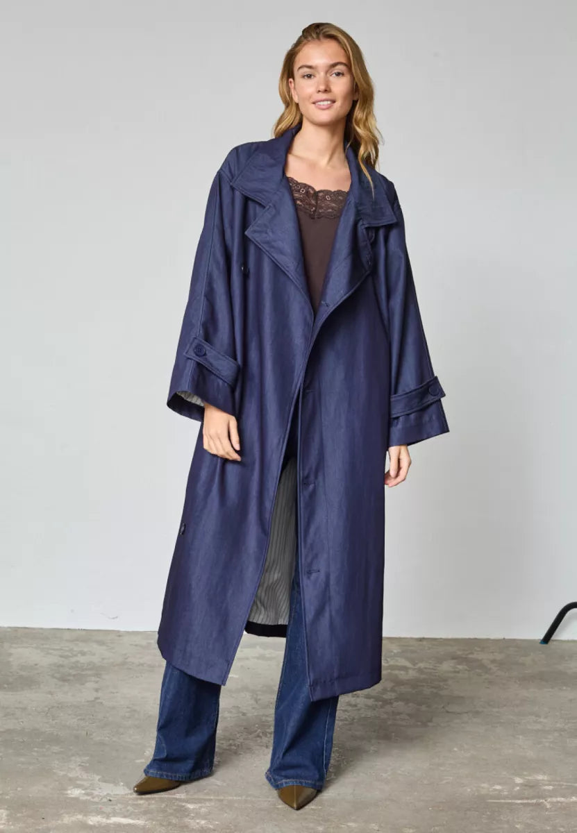 SISTERS POINT Dar Trenchcoat