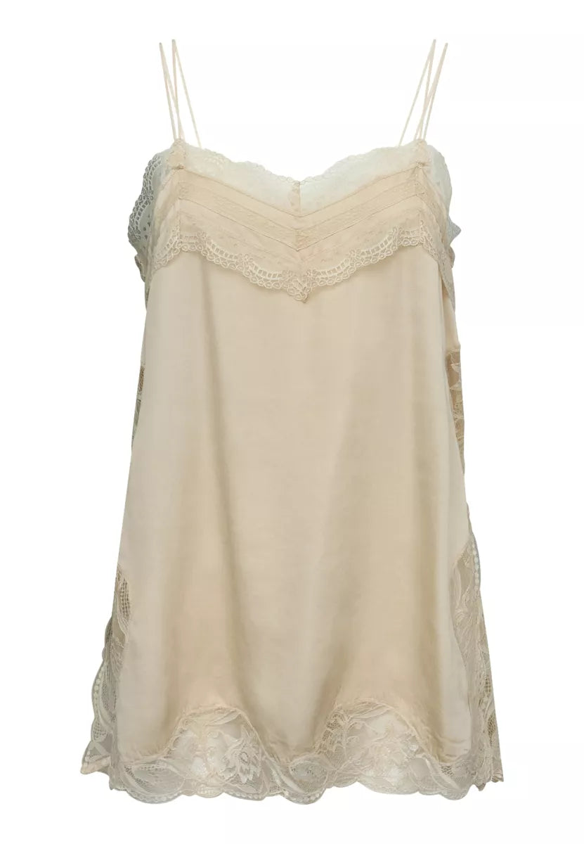 SISTERS POINT Isolde Top