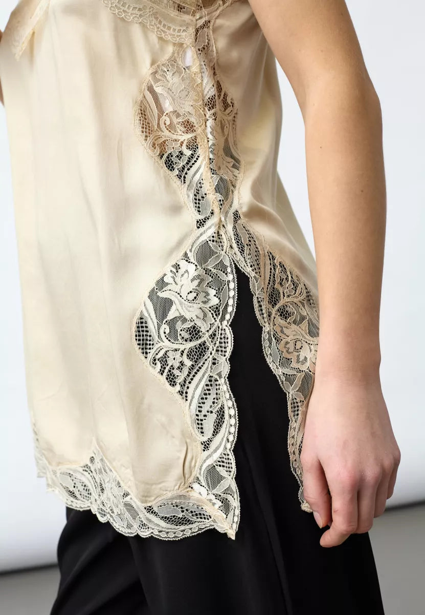 SISTERS POINT Isolde Top